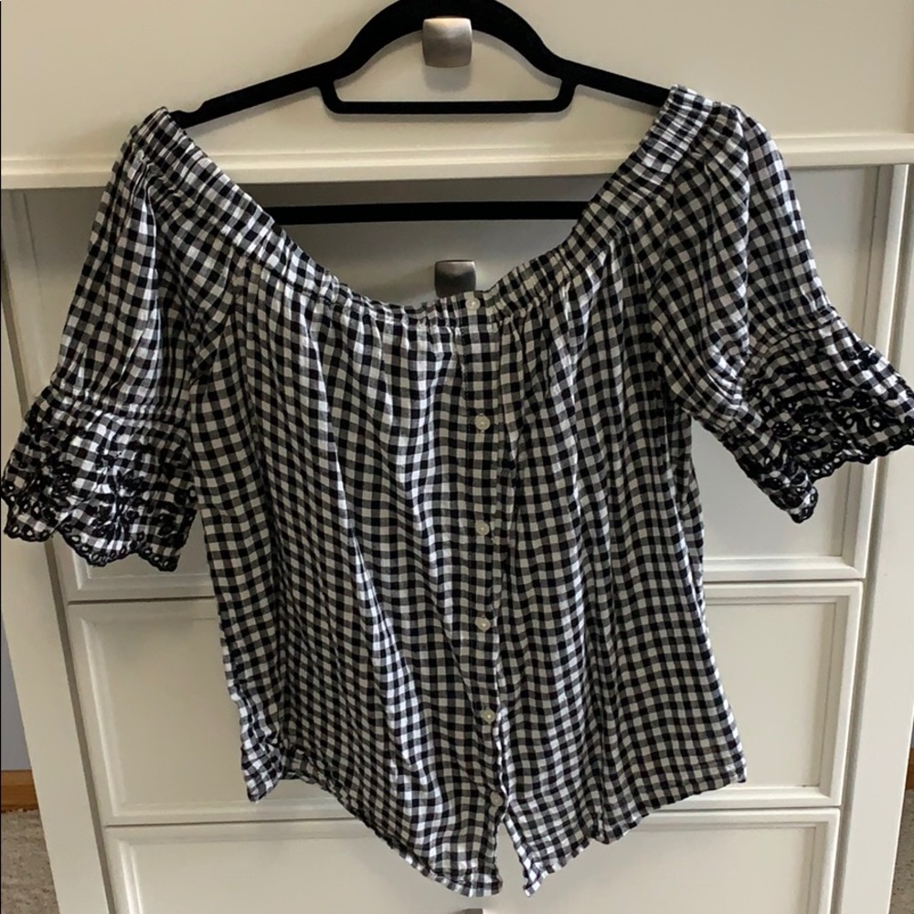 Off the Shoulder Top!